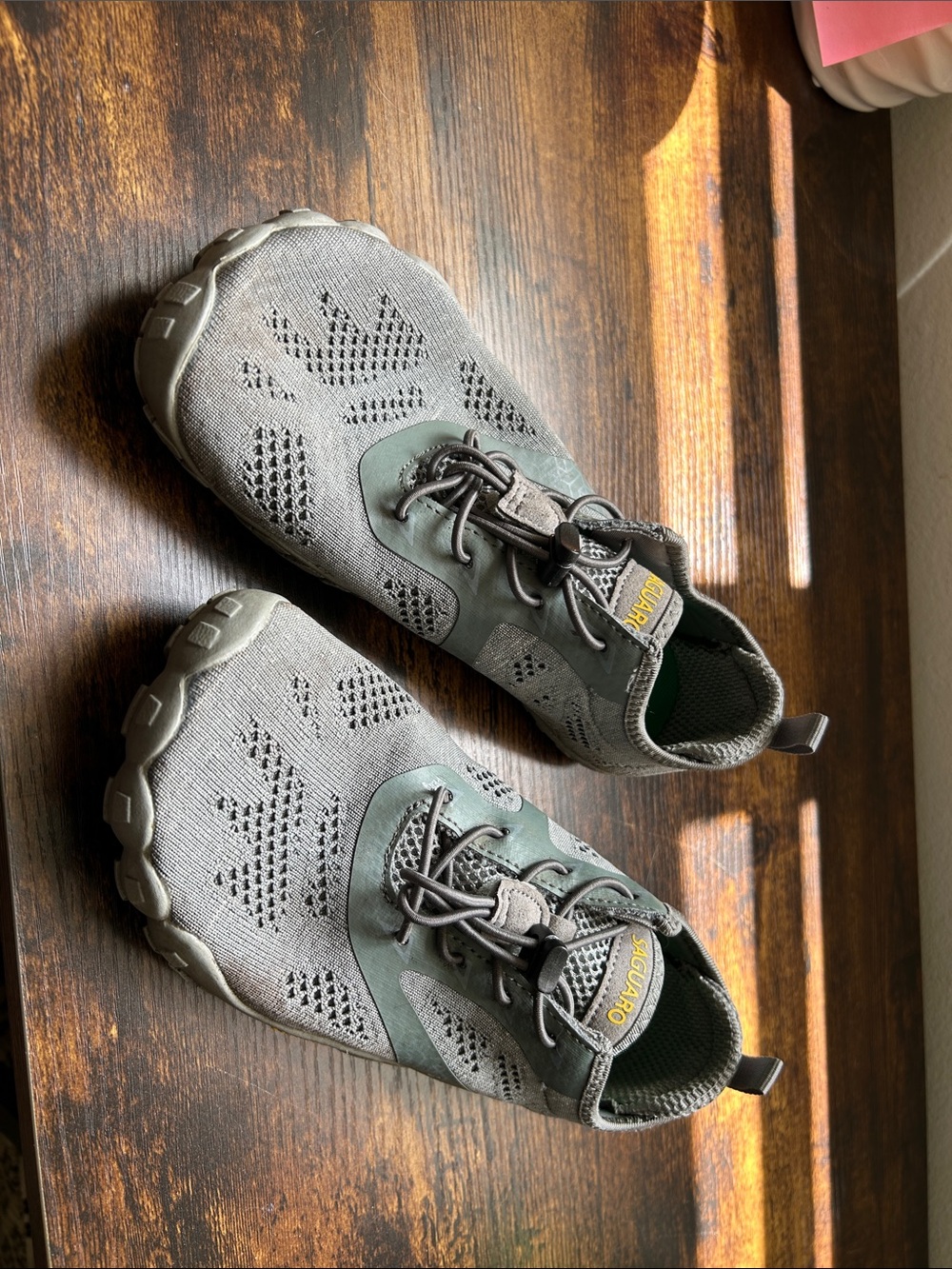 Saguaro Barefoot Gray Lace-Elastic Women's Sneakers